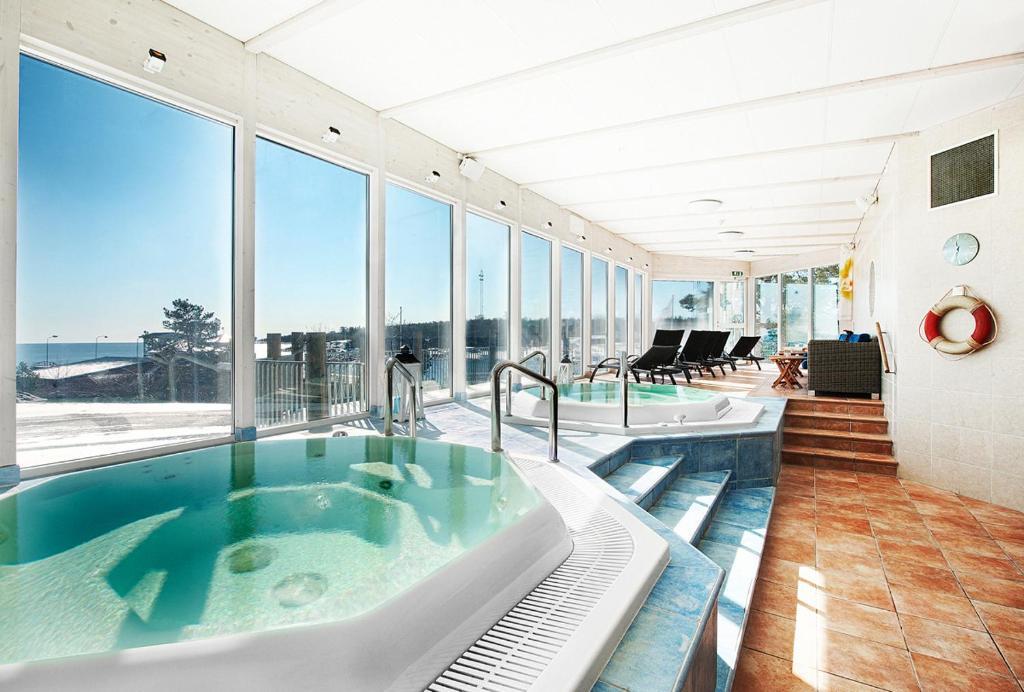 Hotell Havsbaden Grisslehamn Exterior foto