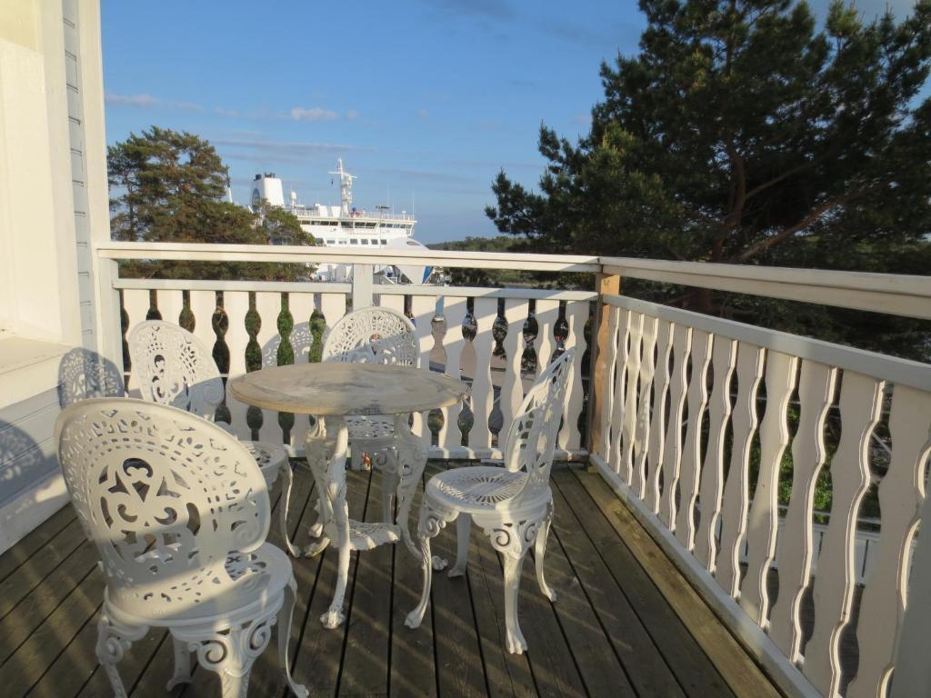 Hotell Havsbaden Grisslehamn Exterior foto